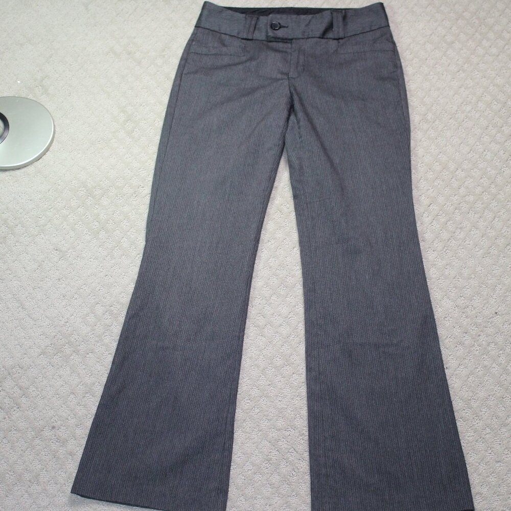 Banana Republic Size 6 Black Pinstriped Trousers